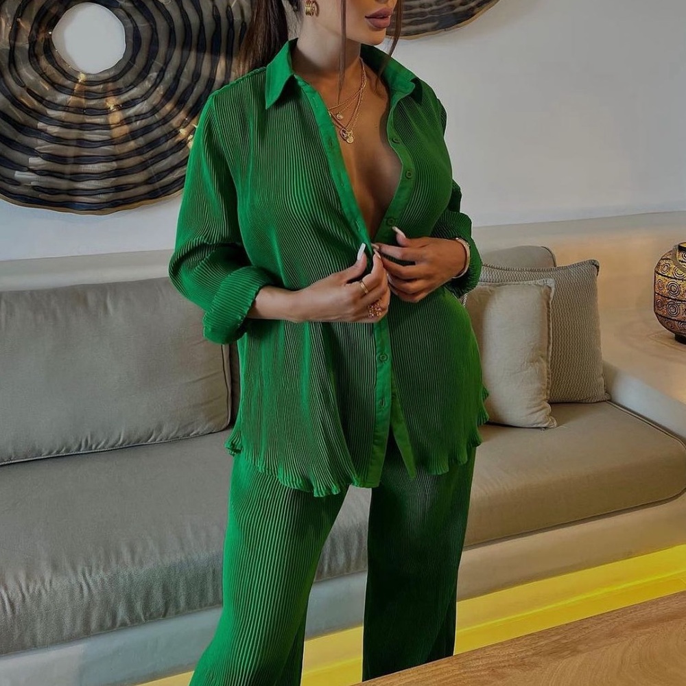 Green flowy two piece set